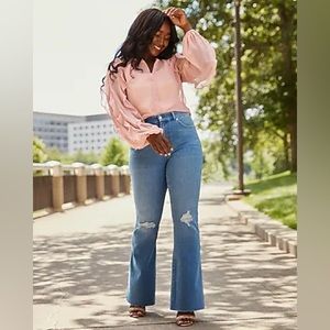 Gently worn Express High Waisted FlexX Medium Wash Ripped Flare Jeans Size L